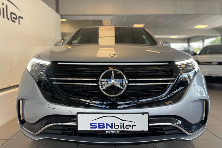 Sølv Mercedes EQC400 fra 2021