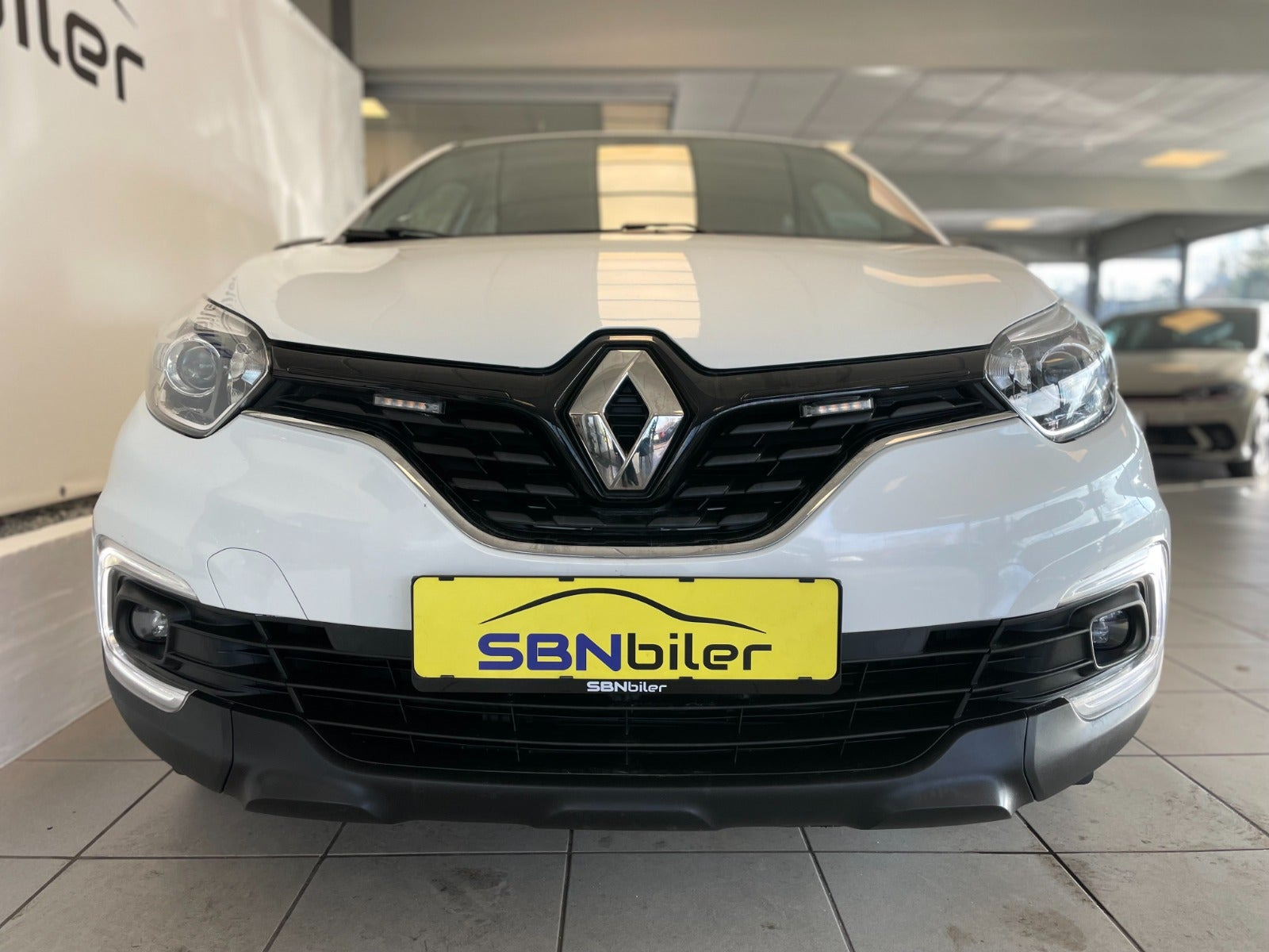 Hvid Renault Captur fra 2019