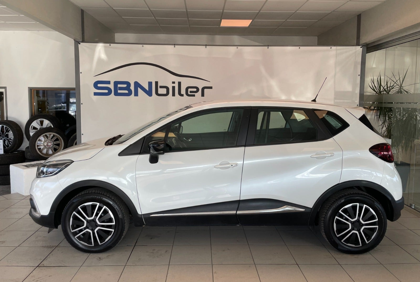 Hvid Renault Captur fra 2019