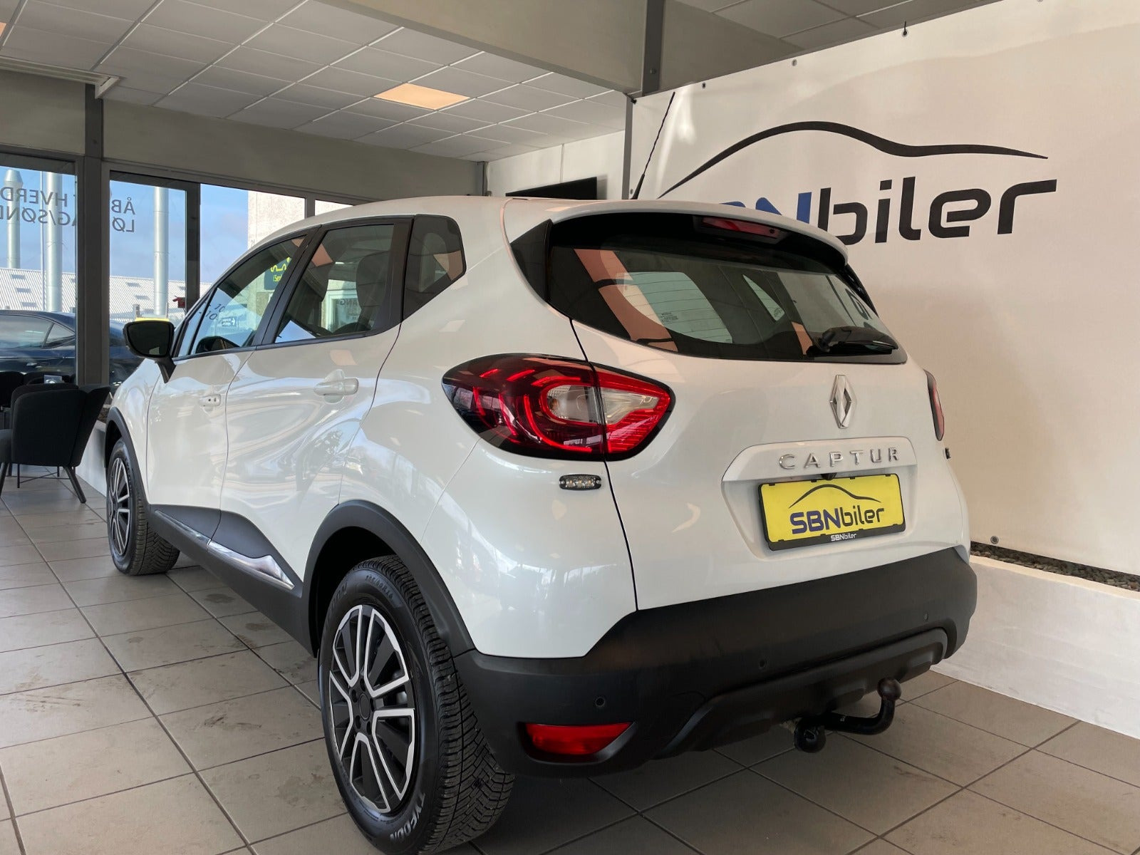 Hvid Renault Captur fra 2019