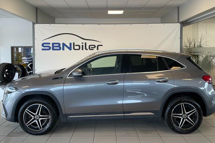 Grå Mercedes EQA250 fra 2021