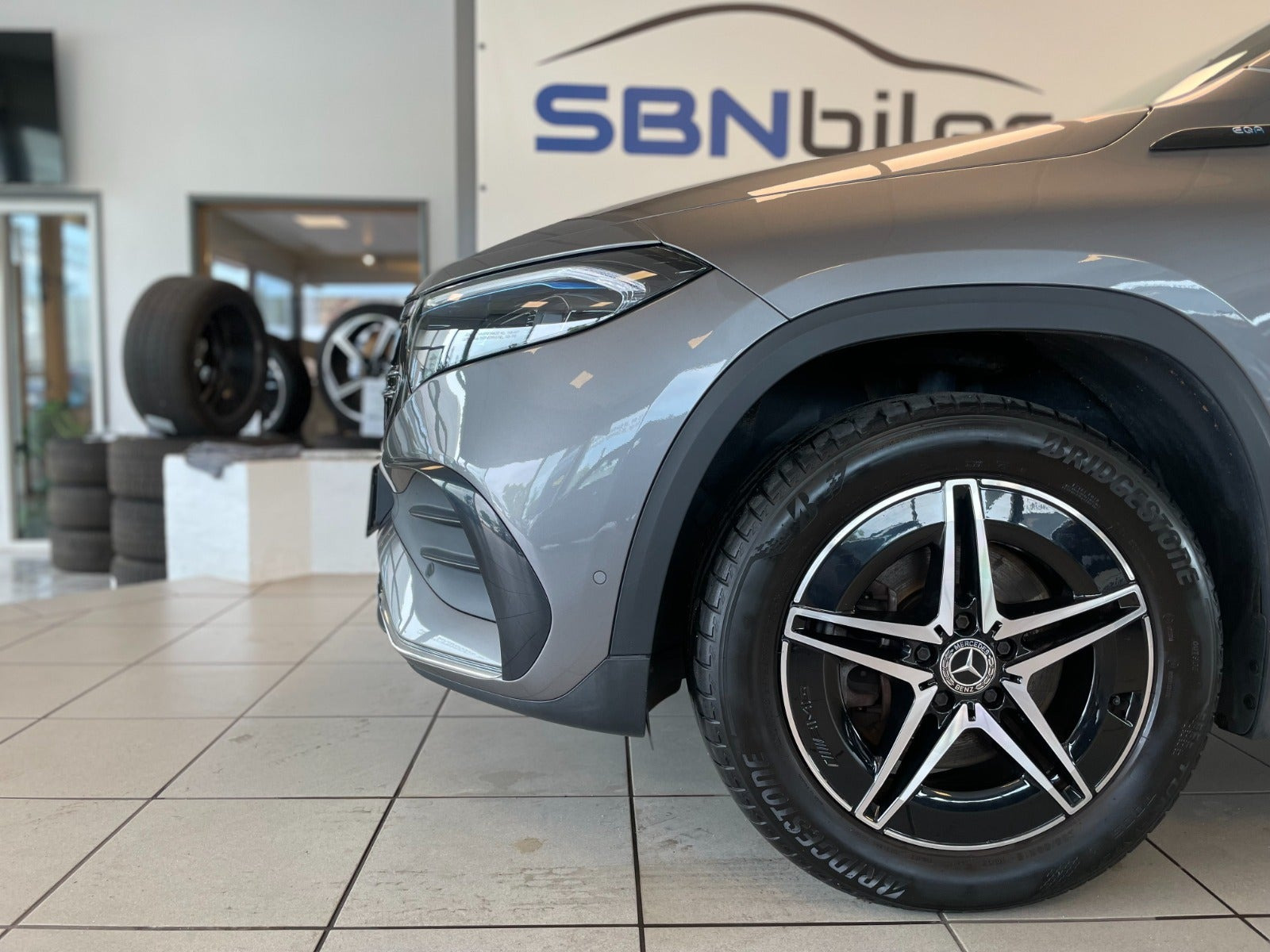 Grå Mercedes EQA250 fra 2021