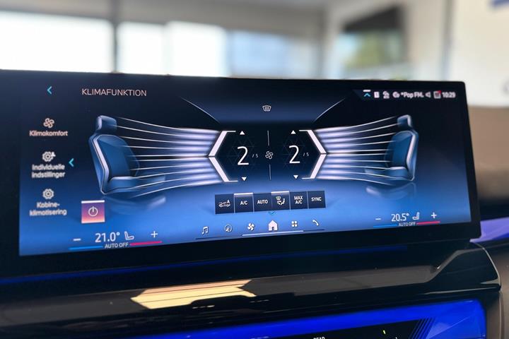 Sort BMW i5 fra 2025