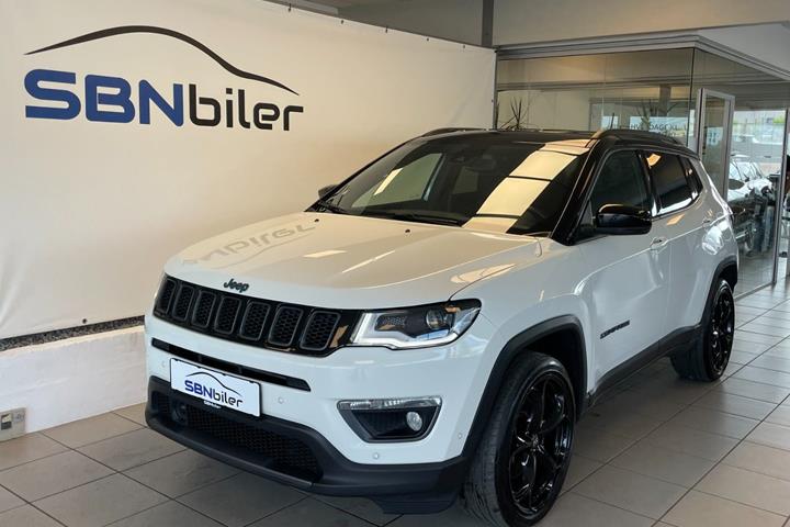 Hvid Jeep Compass fra 2020