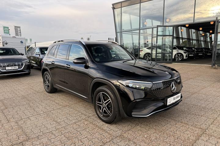 Sort Mercedes EQB250+ fra 2024