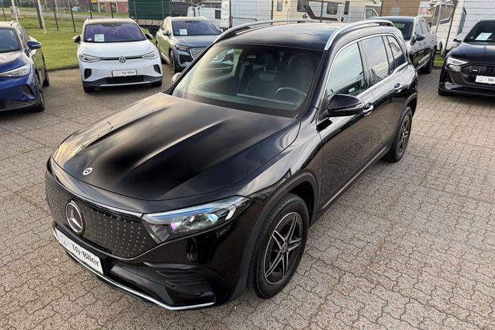 Sort Mercedes EQB250+ fra 2024