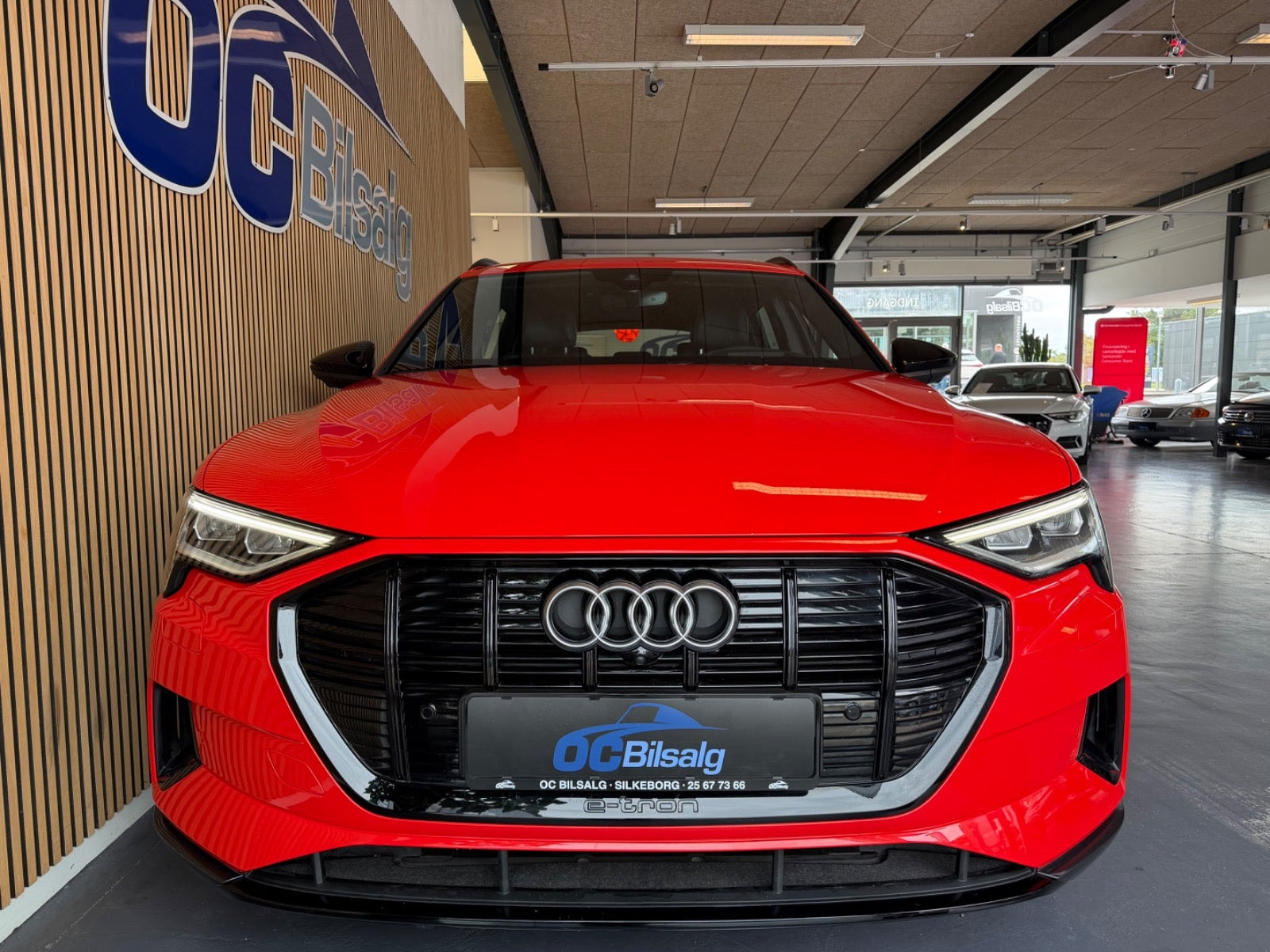 Rød Audi e-tron fra 2020