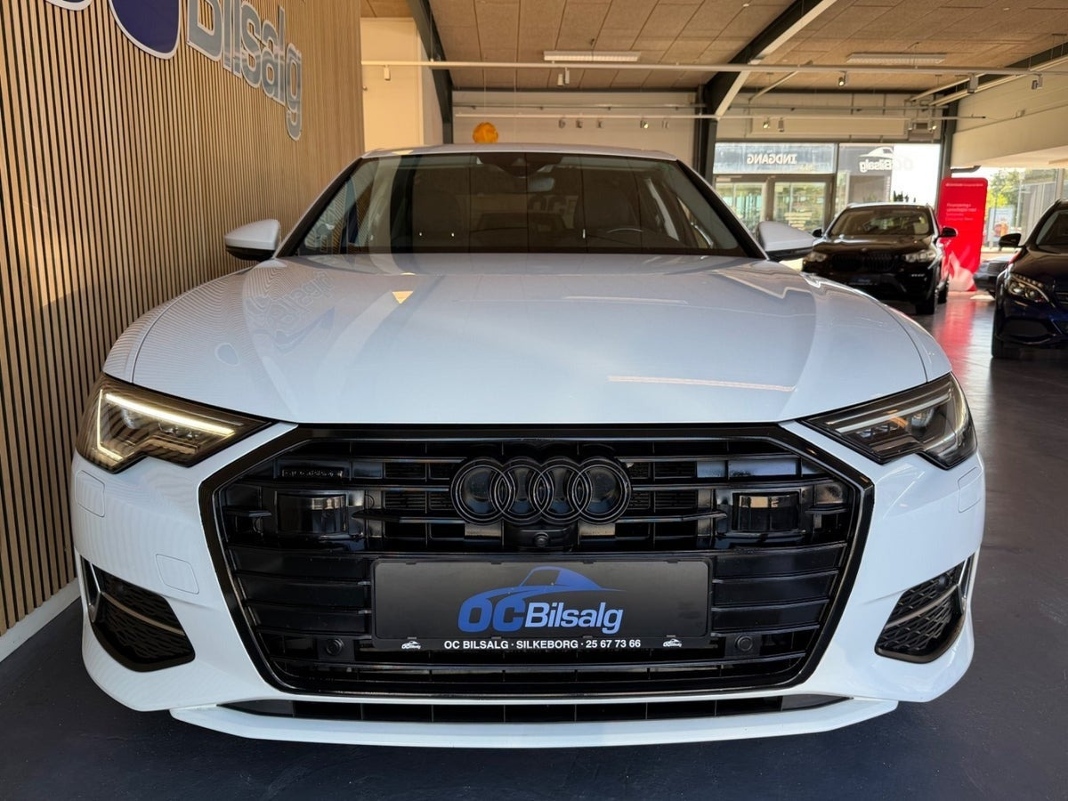 Hvid Audi A6 fra 2021
