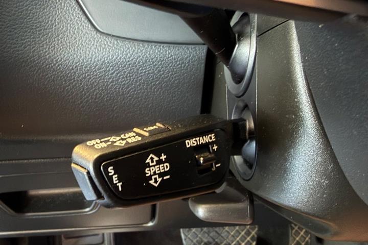 Hvid Audi A6 fra 2021
