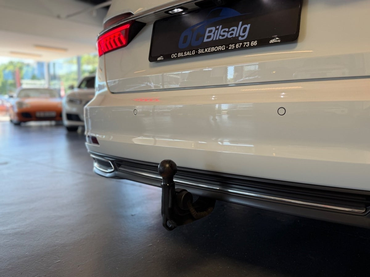 Hvid Audi A6 fra 2021
