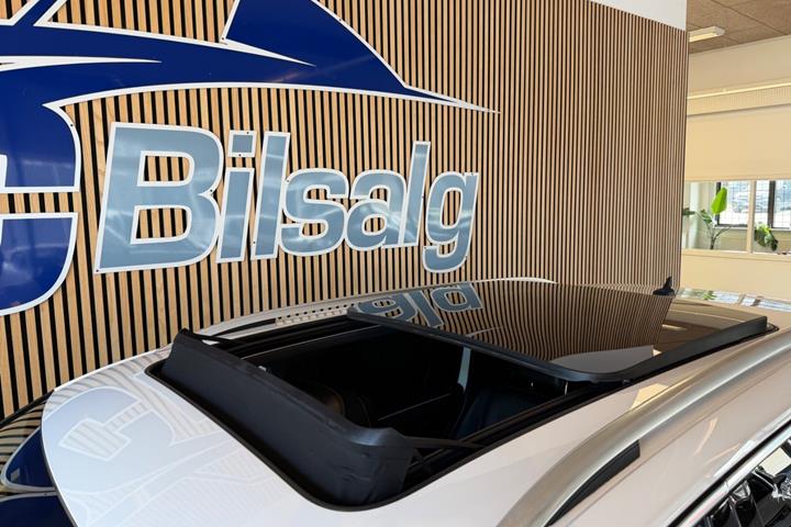 Hvid VW Tiguan fra 2018