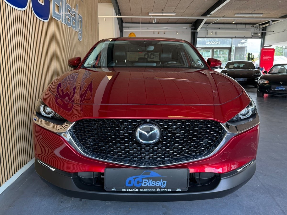 Rød Mazda CX-30 fra 2019