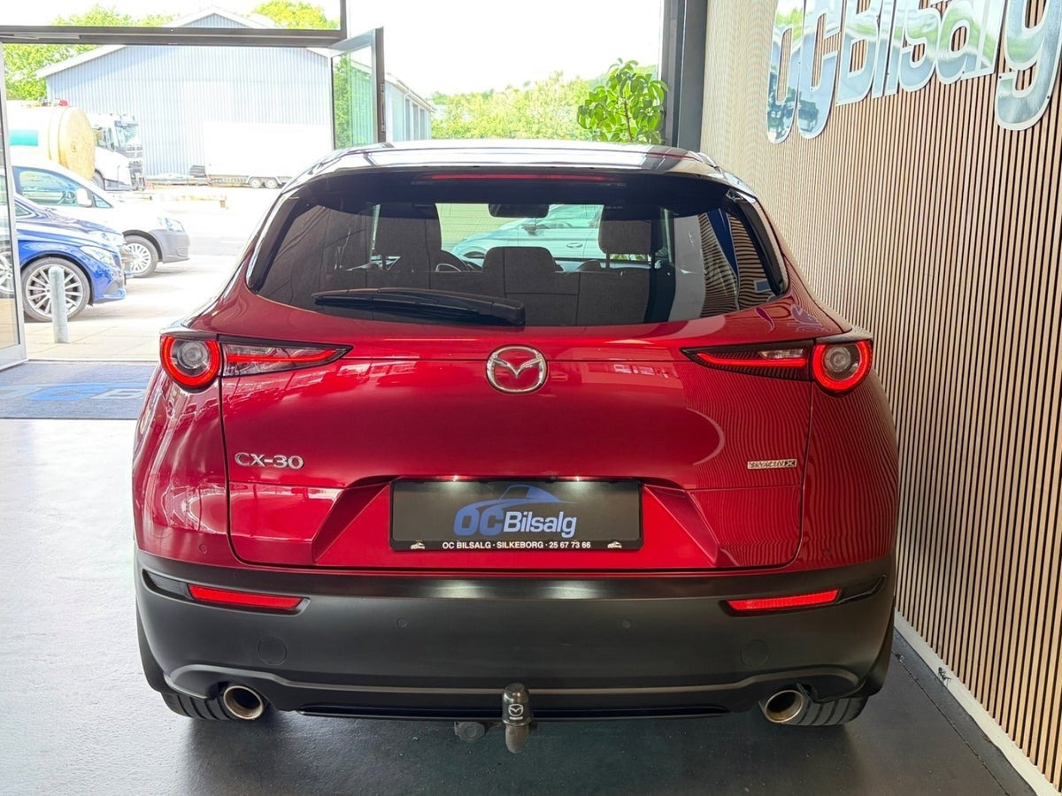 Rød Mazda CX-30 fra 2019