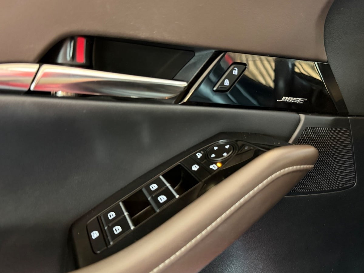 Rød Mazda CX-30 fra 2019