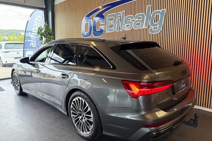 Grå Audi A6 fra 2023