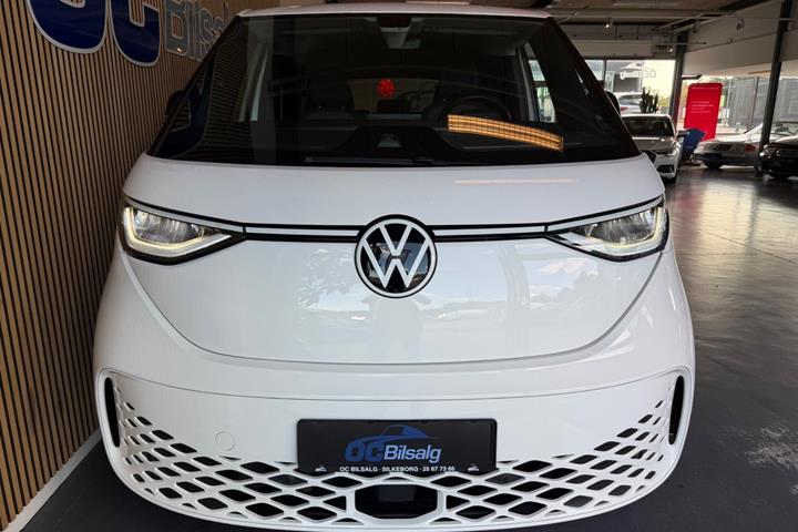 Hvid VW ID.Buzz fra 2024