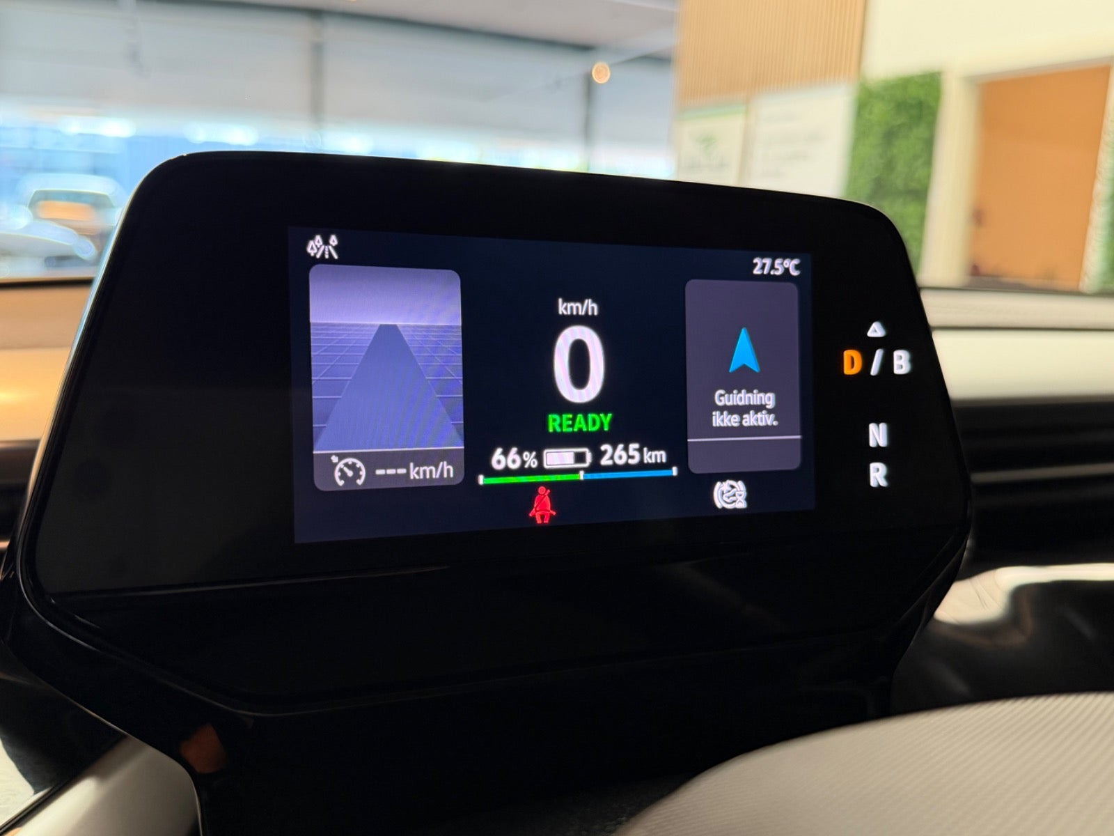 Hvid VW ID.Buzz fra 2024