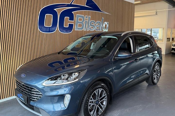 Blå Ford Kuga fra 2020
