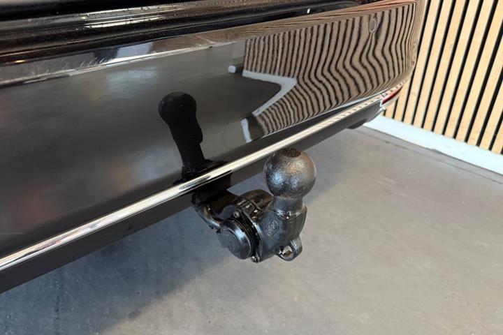 Sort VW Passat fra 2017