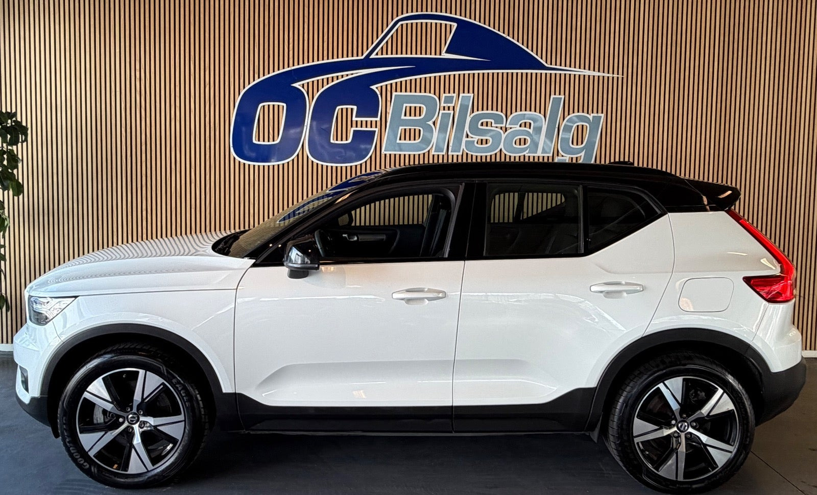 Hvid Volvo XC40 fra 2022