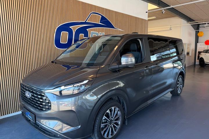 Grå Ford Tourneo Custom 340 L2 fra 2025