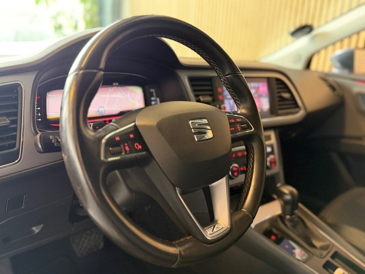 Grå Seat Leon fra 2019
