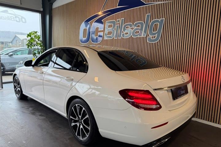 Hvid Mercedes E220 d fra 2018