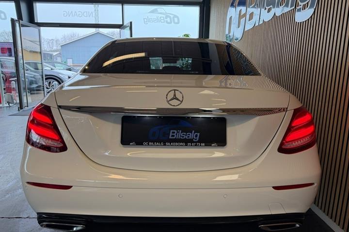 Hvid Mercedes E220 d fra 2018
