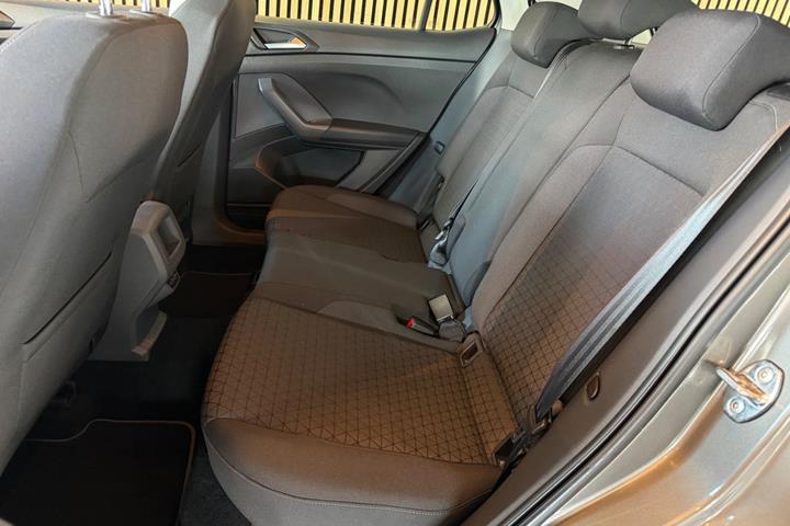 Grå VW T-Cross fra 2019