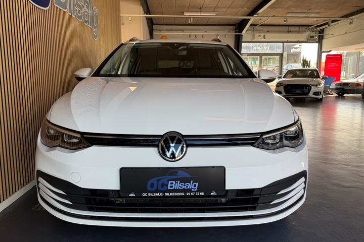 Hvid VW Golf VIII fra 2021