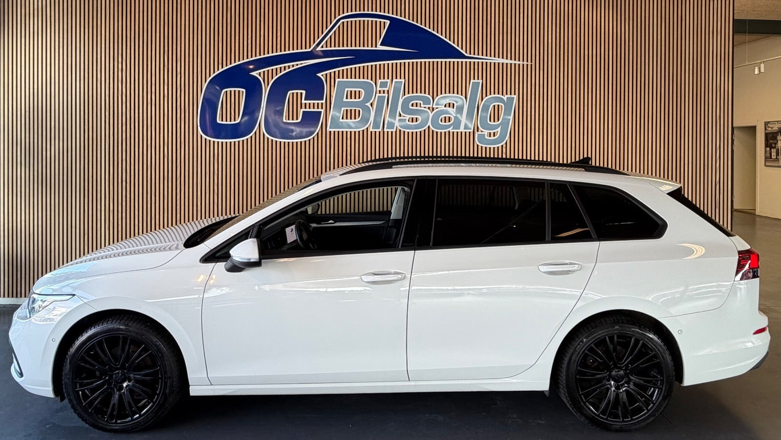 Hvid VW Golf VIII fra 2021