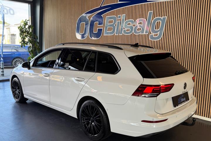 Hvid VW Golf VIII fra 2021