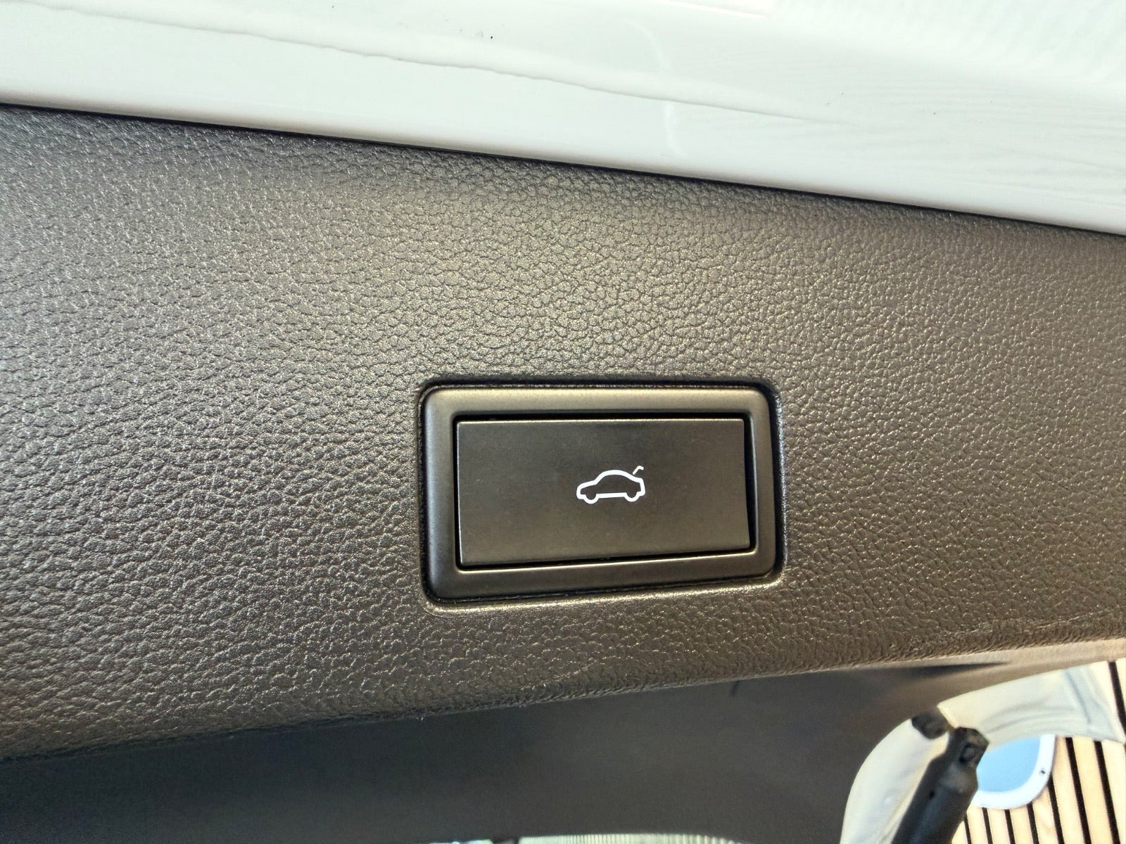 Hvid VW Golf VIII fra 2021