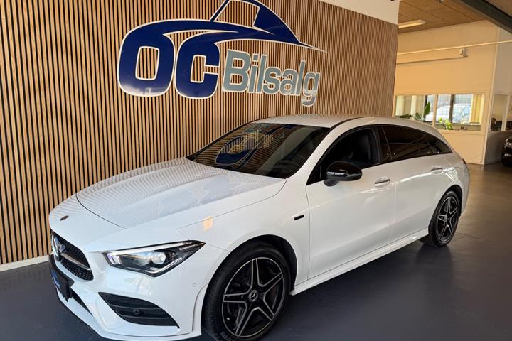 Hvid Mercedes CLA250 e fra 2021