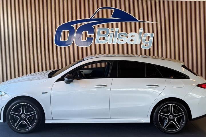 Hvid Mercedes CLA250 e fra 2021