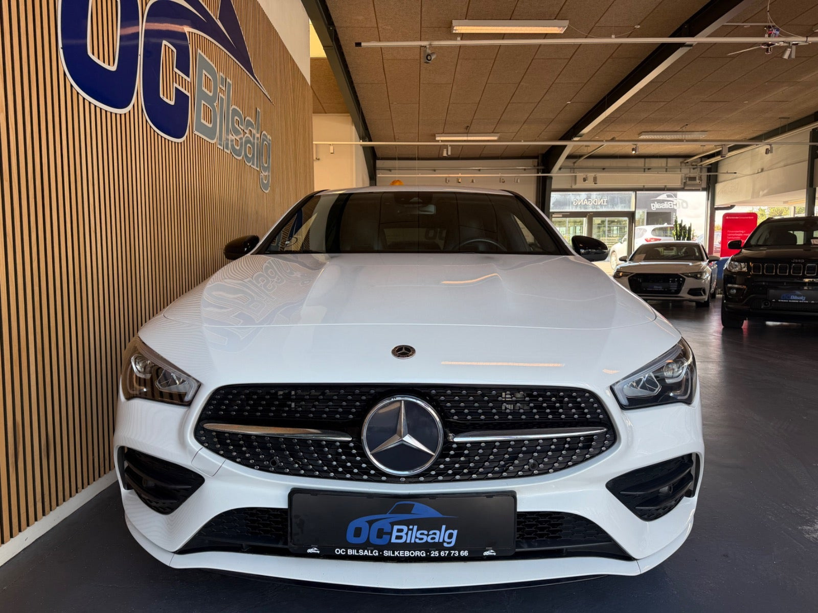 Hvid Mercedes CLA250 e fra 2021