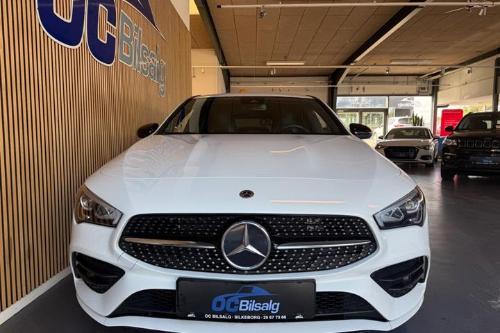 Hvid Mercedes CLA250 e fra 2021
