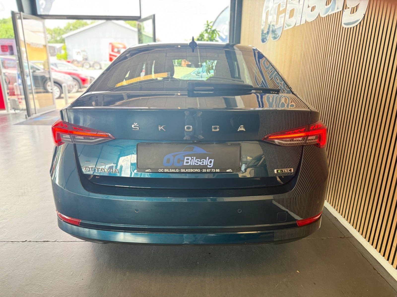 Blå Skoda Octavia fra 2021