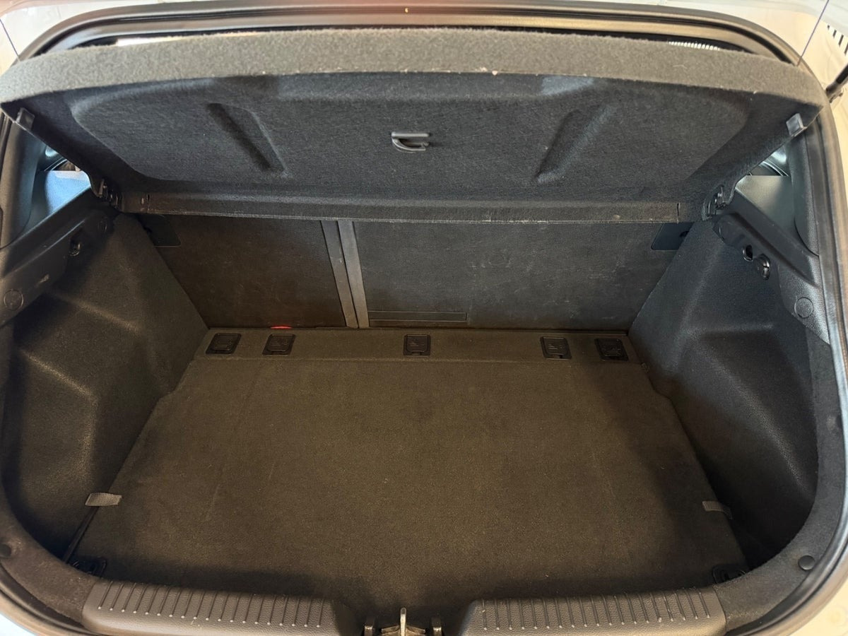 Hvid Hyundai i30 fra 2015