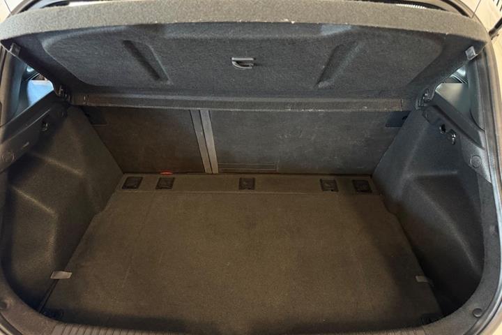 Hvid Hyundai i30 fra 2015
