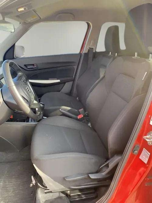 Rød Suzuki Swift fra 2020