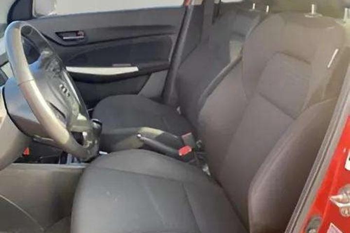 Rød Suzuki Swift fra 2020