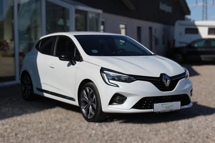 Hvid Renault Clio V fra 2020