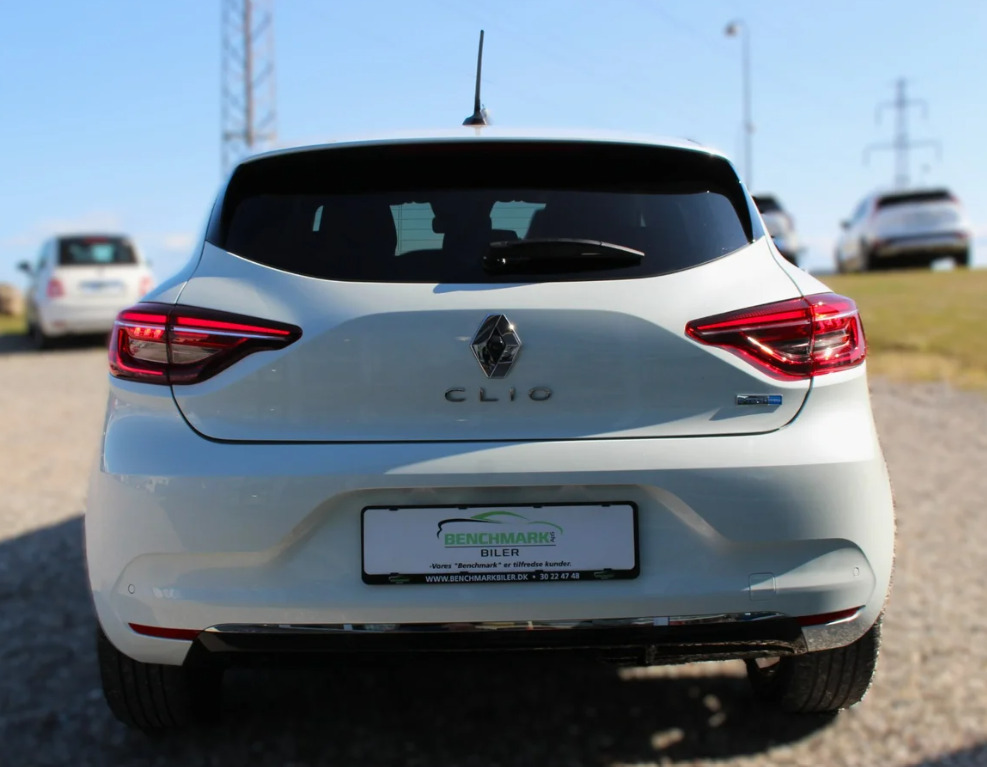 Hvid Renault Clio V fra 2020