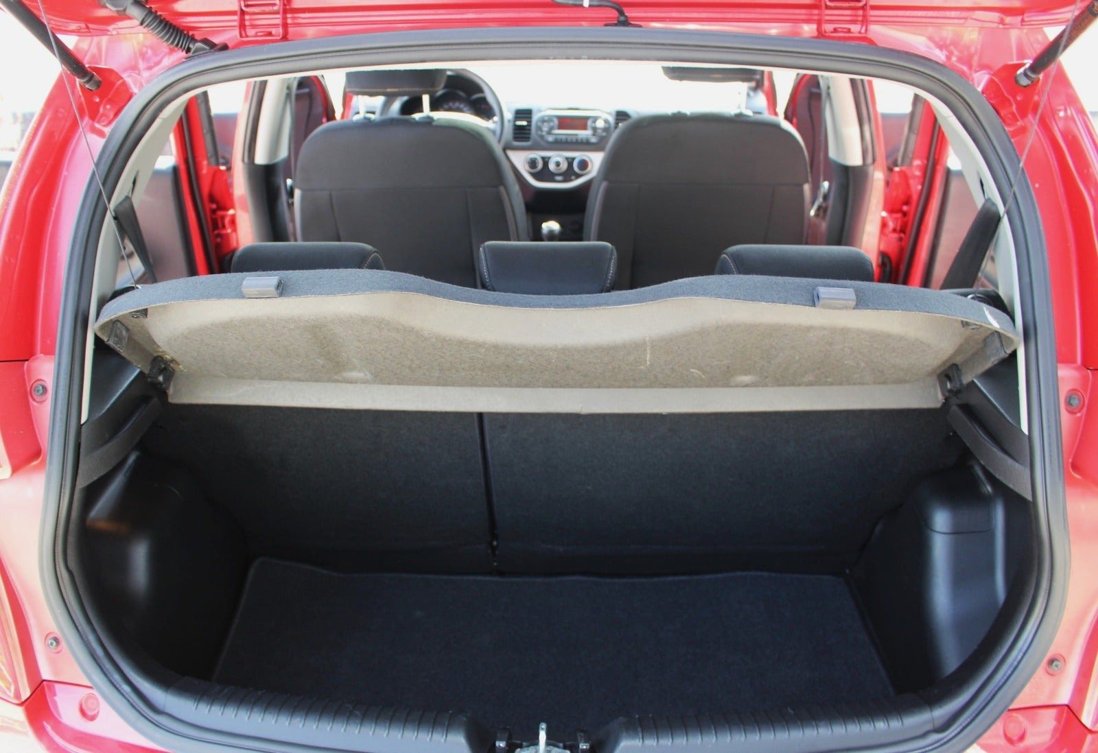 Rød Kia Picanto fra 2013