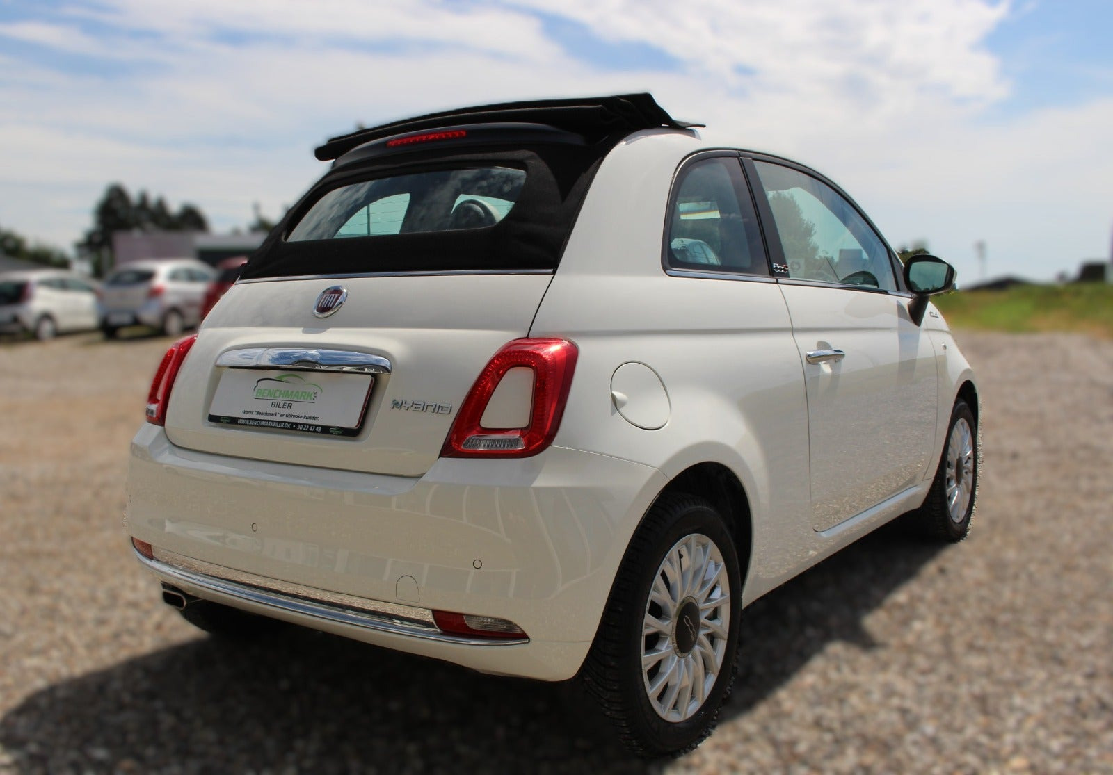 Hvid Fiat 500C fra 2022