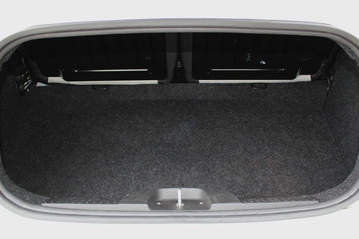 Hvid Fiat 500C fra 2022