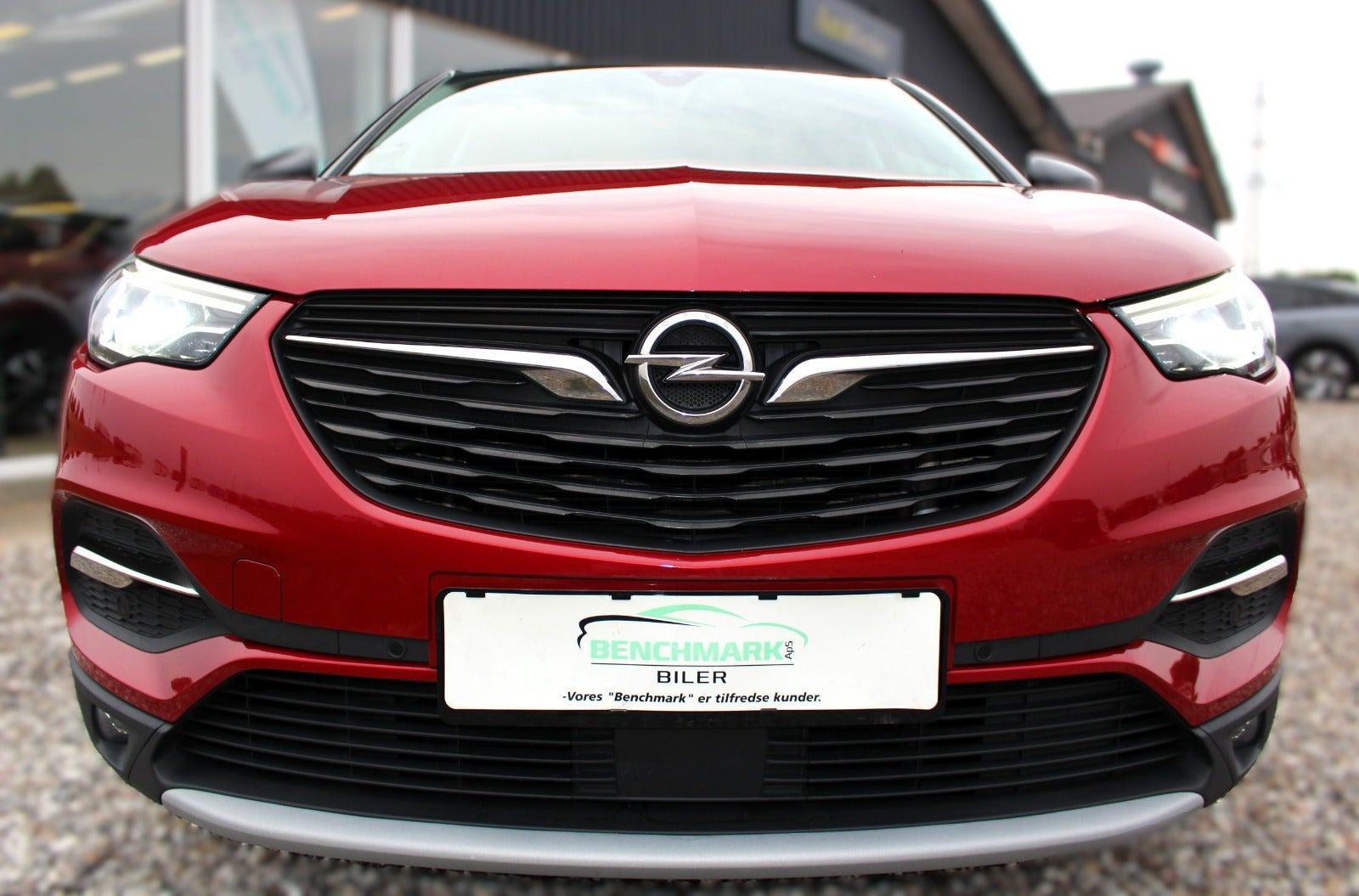 Rød Opel Grandland X fra 2019