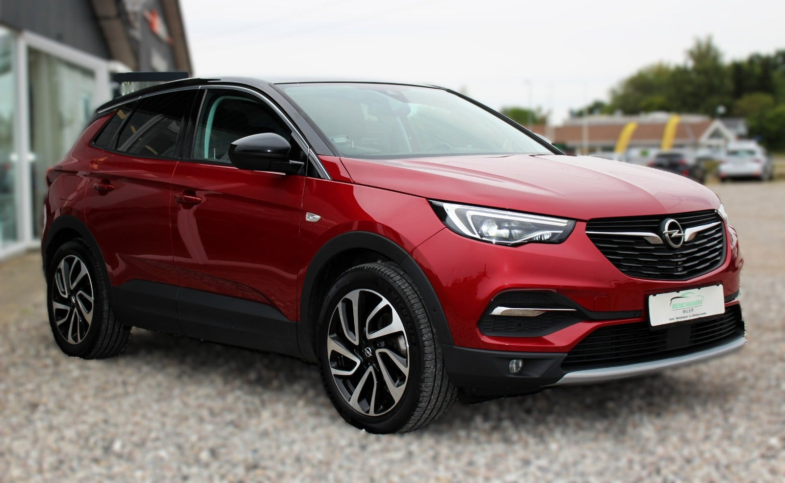 Rød Opel Grandland X fra 2019