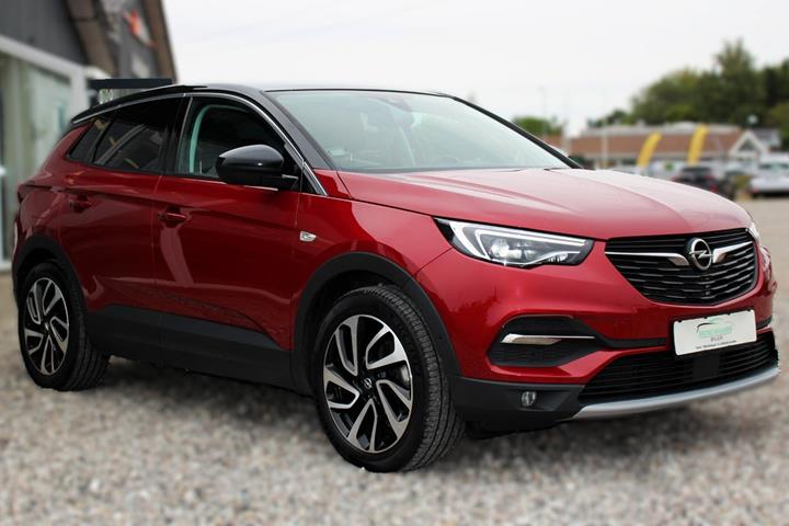 Rød Opel Grandland X fra 2019
